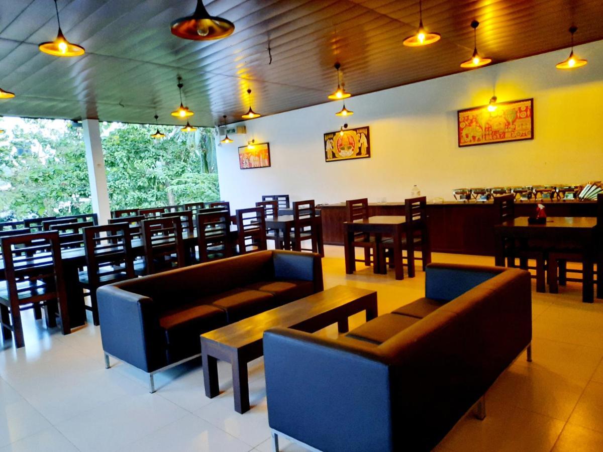 Lakmini Lodge Сигирия Екстериор снимка