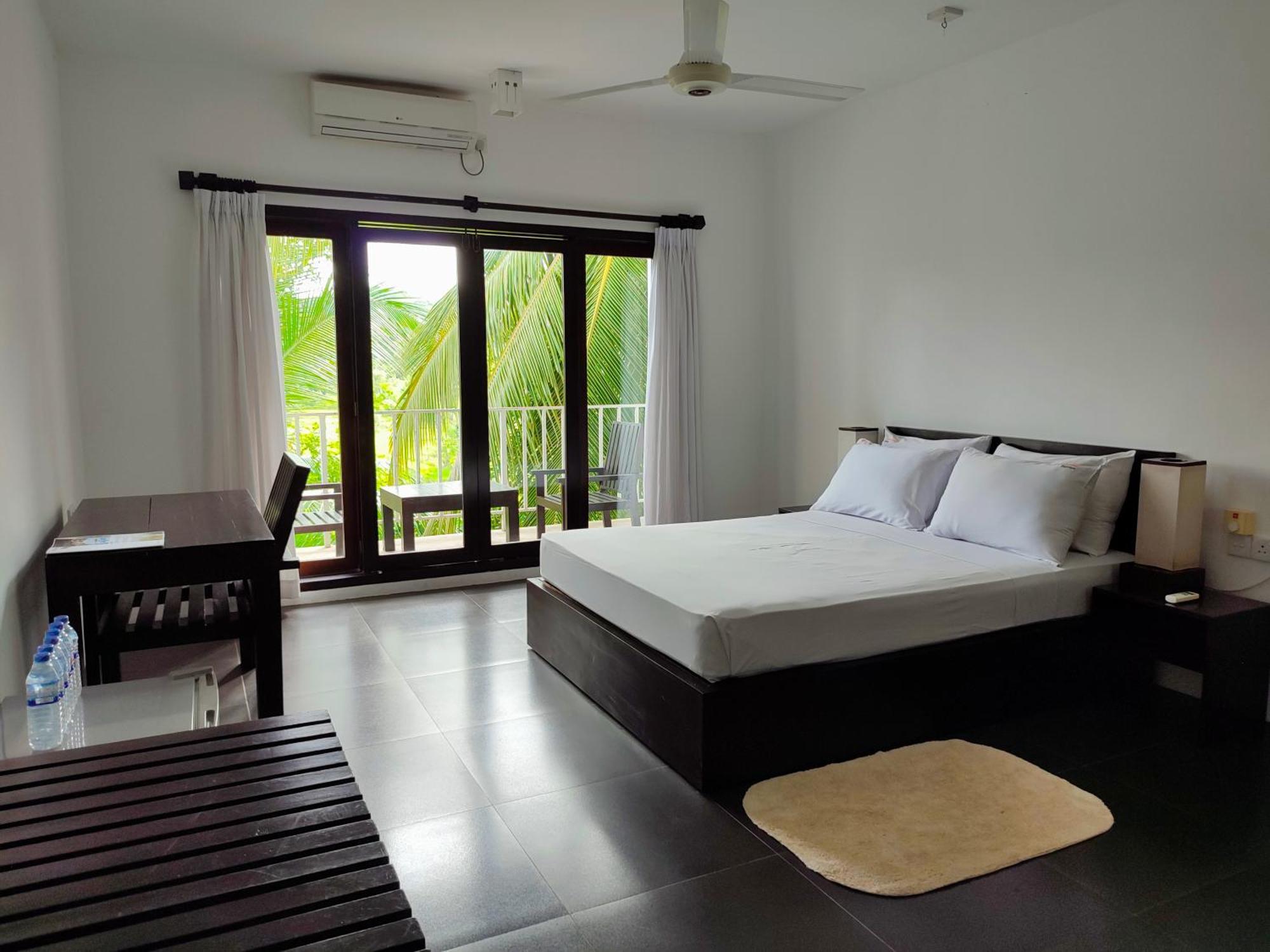 Lakmini Lodge Сигирия Екстериор снимка