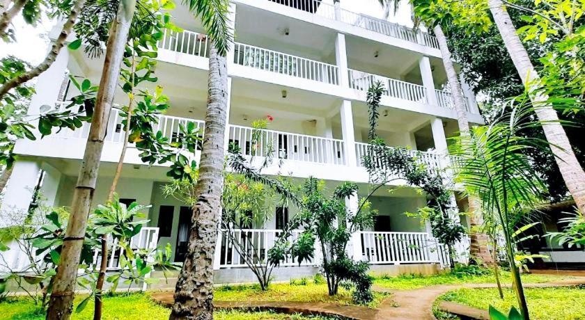 Lakmini Lodge Сигирия Екстериор снимка