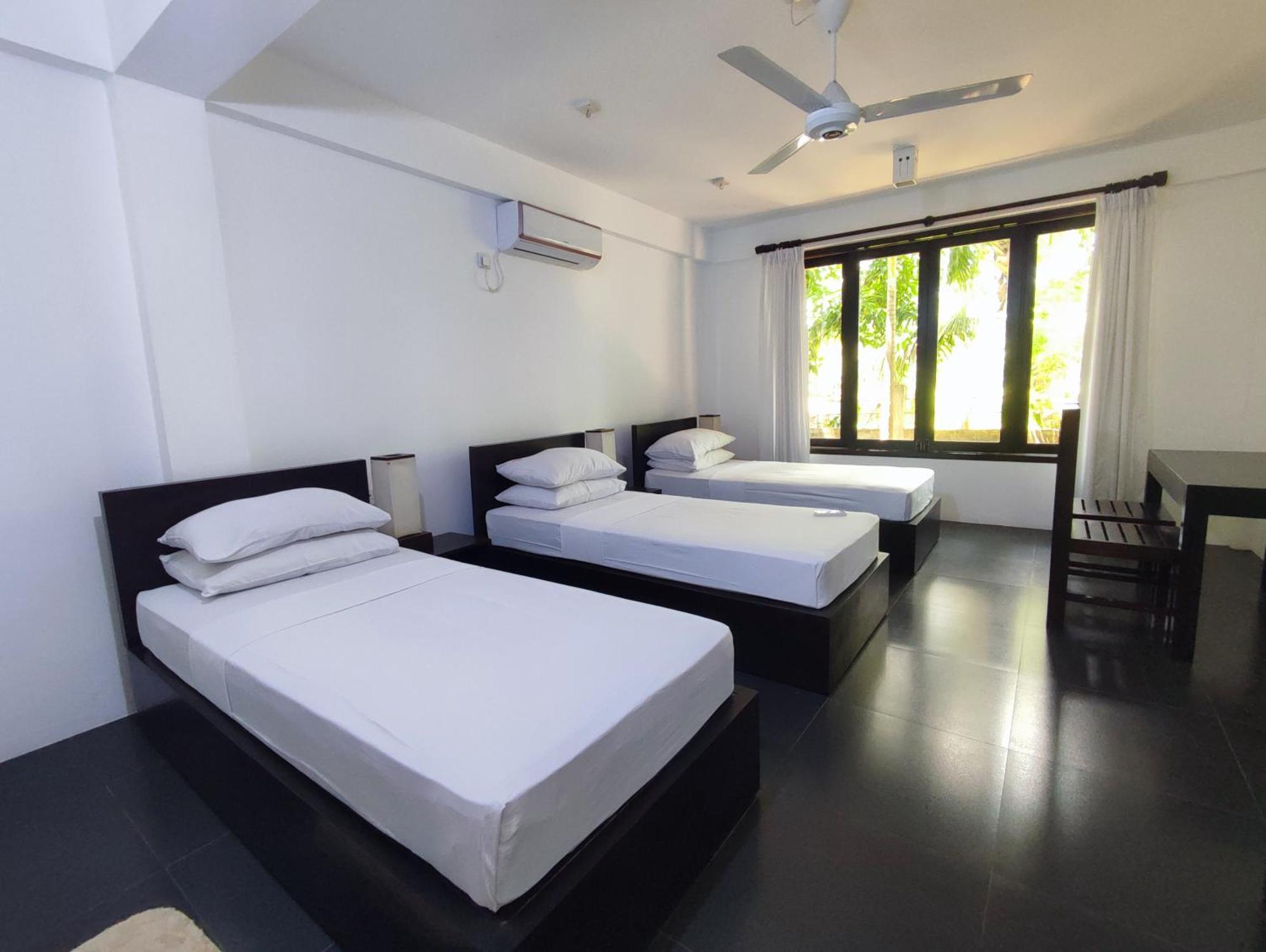 Lakmini Lodge Сигирия Екстериор снимка