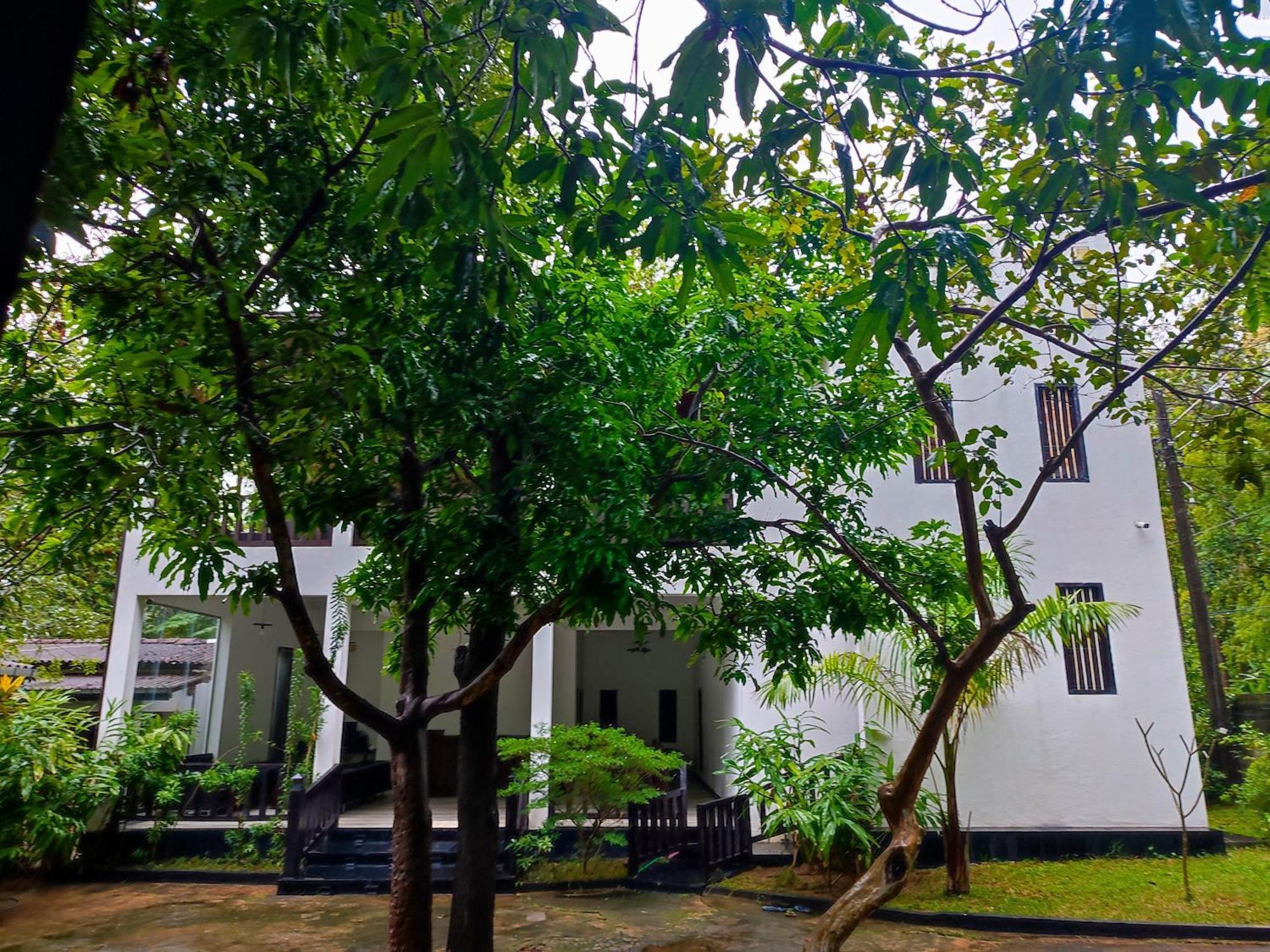Lakmini Lodge Сигирия Екстериор снимка