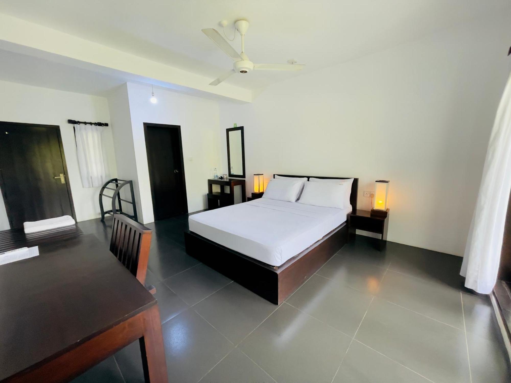 Lakmini Lodge Сигирия Екстериор снимка