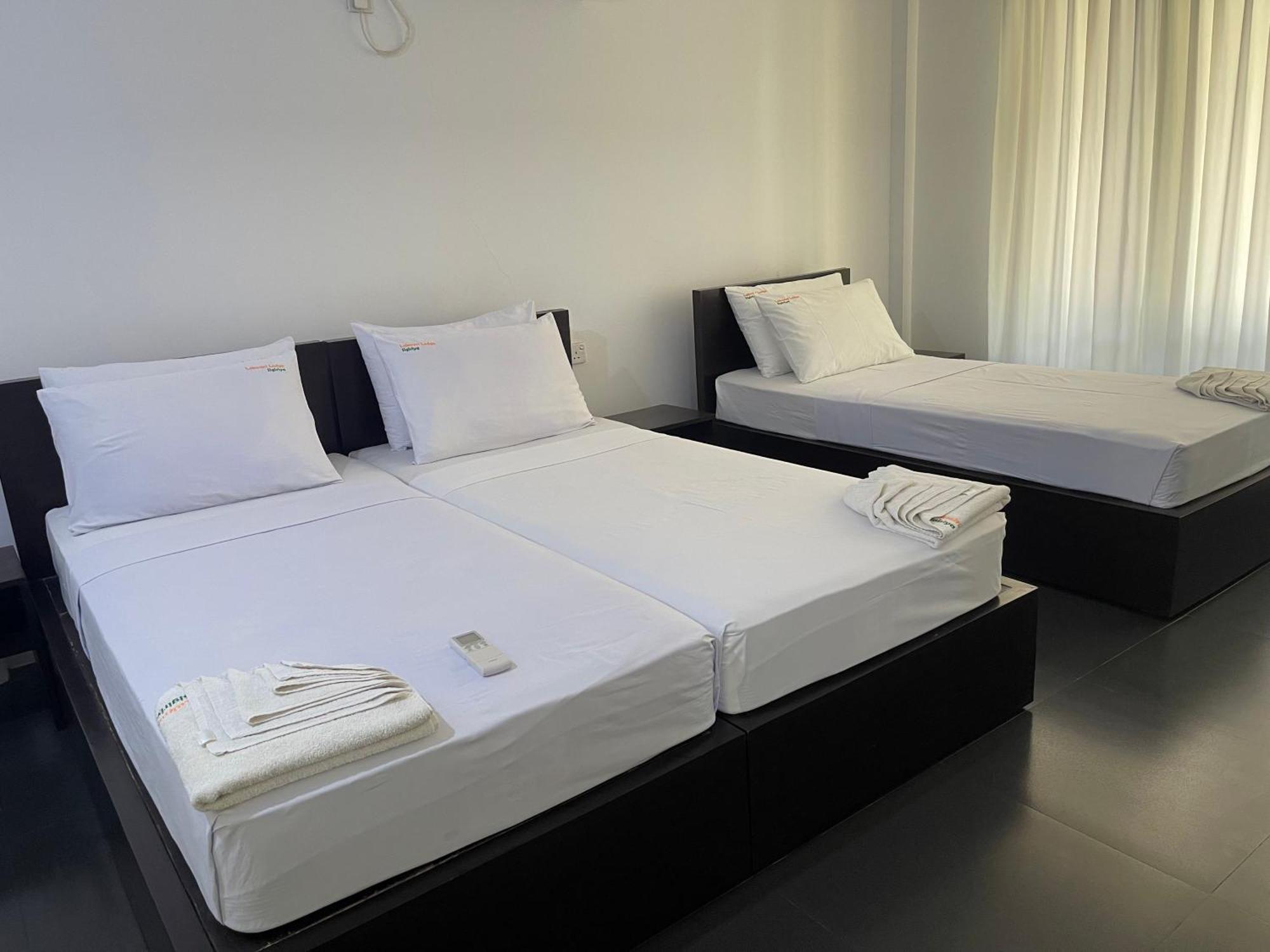 Lakmini Lodge Сигирия Екстериор снимка