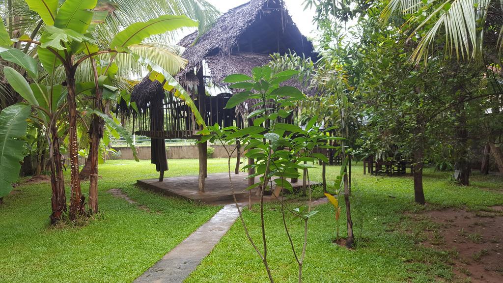 Lakmini Lodge Сигирия Екстериор снимка