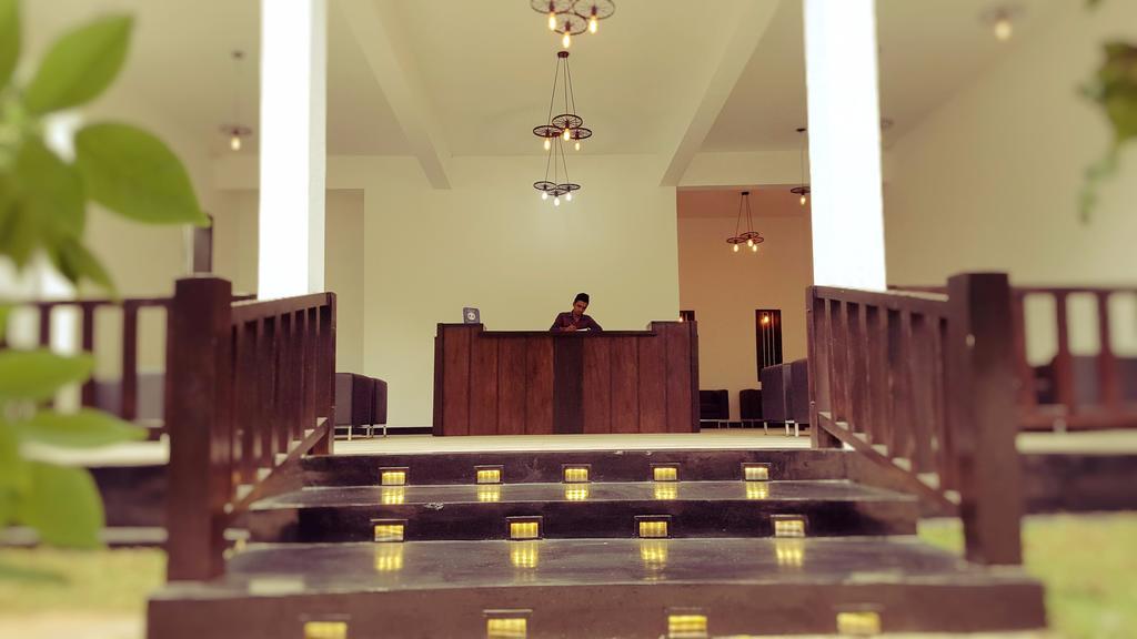 Lakmini Lodge Сигирия Екстериор снимка